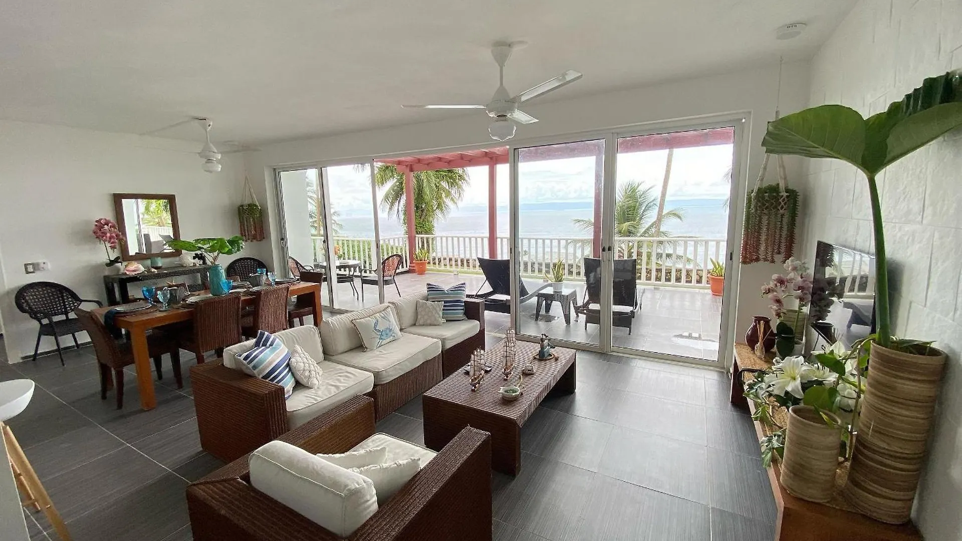 Tropical Comfort V-102 Punta Balandra